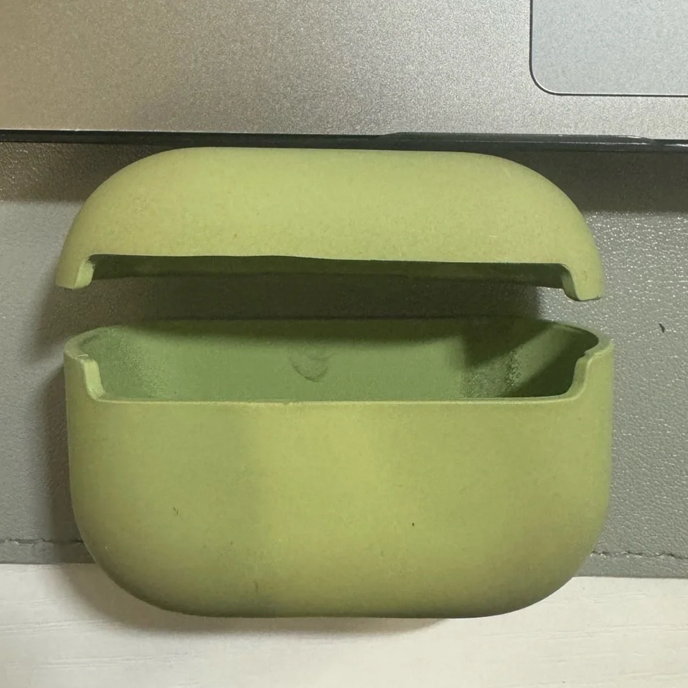 AirPods Pro 2nd Generation Hard Case